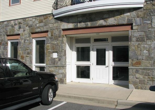 Regatta Condominiums: 400 Renfro Dr, Glen Burnie, MD 21060